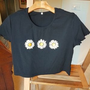 black crop top with daisies